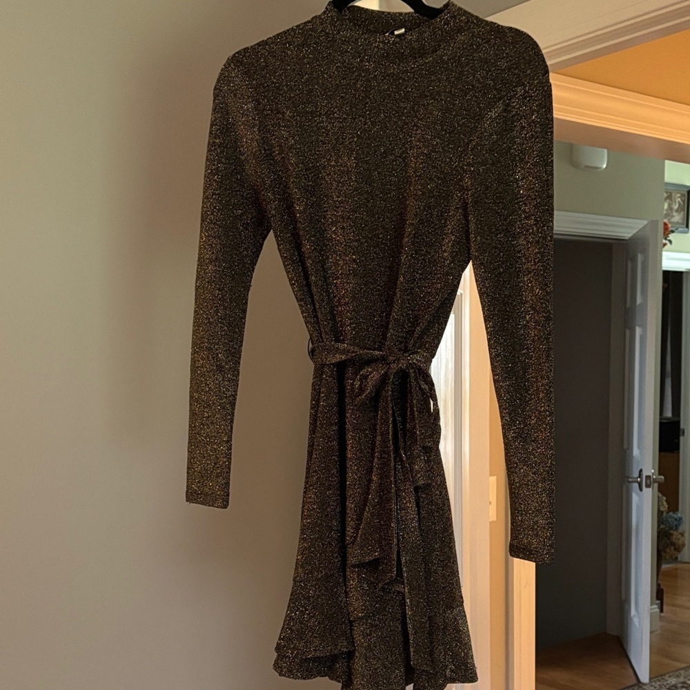 Speechless Black Sparkle Long Sleeve Tie-Waist Dress